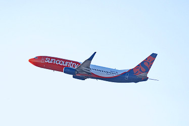 Sun Country Airlines jumps 51% in trading debut as investors bet on travel  rebound